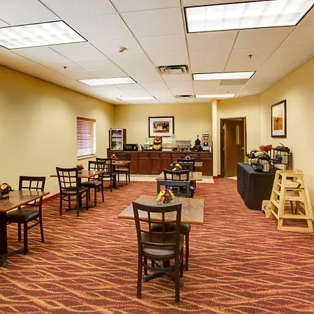 Rodeway Inn & Suites Phillipsburg-3