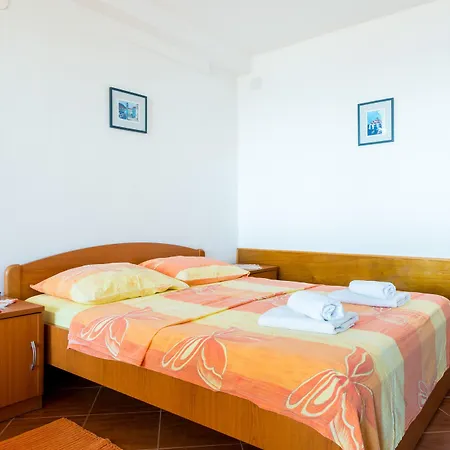 Guesthouse Home Sweet Home-3