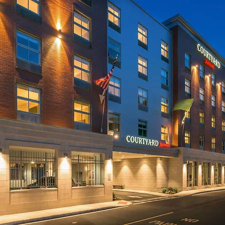 Courtyard By Marriott Edgewater Nyc Area-2
