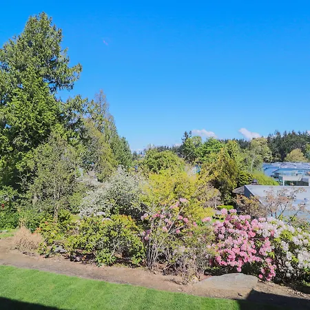 Pacific Shores Resort & Spa-2