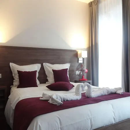 Hotel La Perle Montparnasse-3