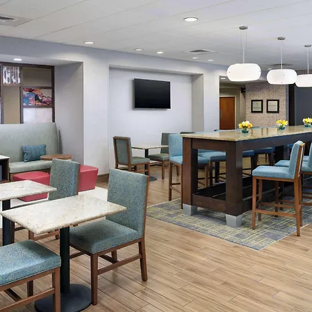Hampton Inn Plant City-3