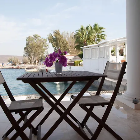 Port Alacati Hotel-3