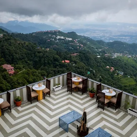 Luxury Inn By Stotrak Hotels-3