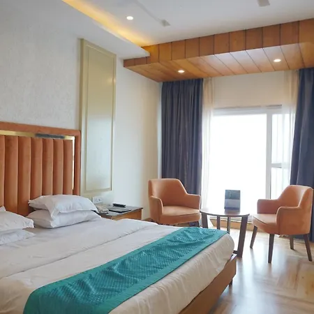 Luxury Inn By Stotrak Hotels-2
