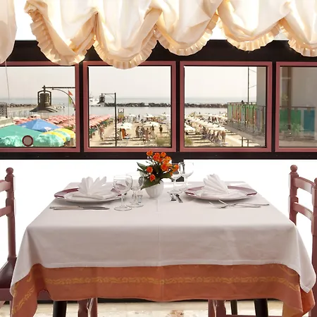 Hotel Royal-3