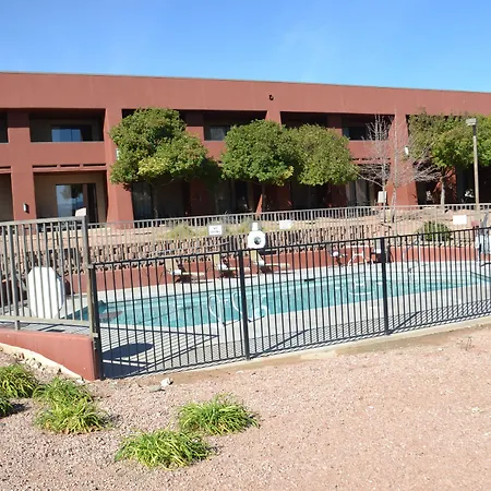 The Lodge At Cliff Castle Casino-2