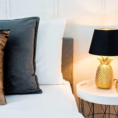 Industrial Lisbon Apartment (Adults Only)-2