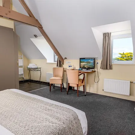 Logis Hotel Belle-Vue-2