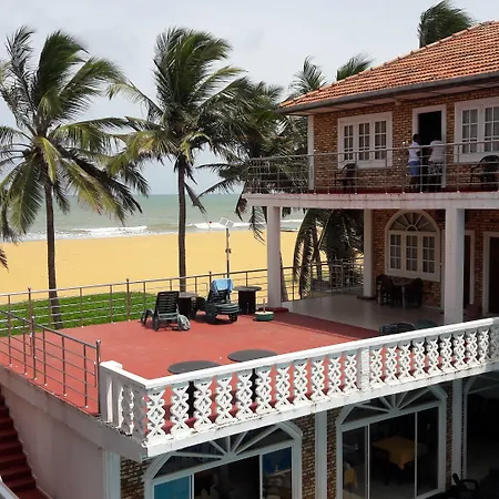 Oasis Beach Resort-2