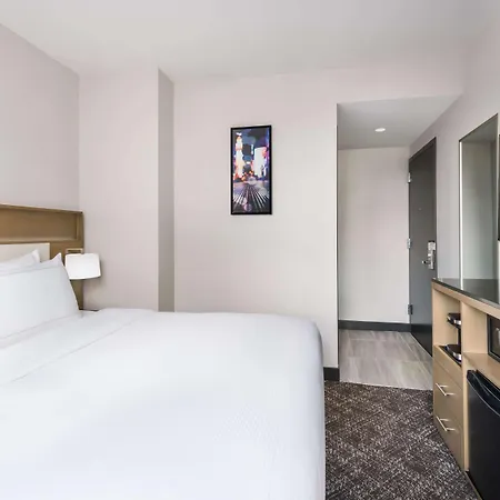 Doubletree By Hilton New York Times Square South-2