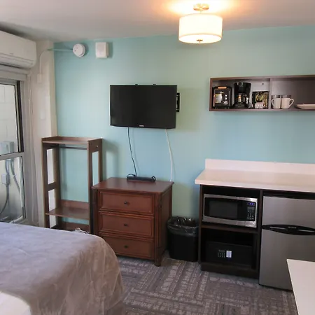 Waikiki Central Hotel - No Resort Fees-2
