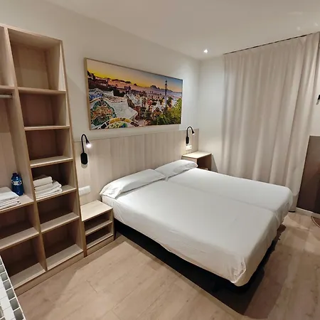 Hostal Bestprice Barcelona Stadium-2