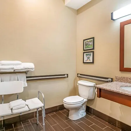 Comfort Suites - Jefferson City-2