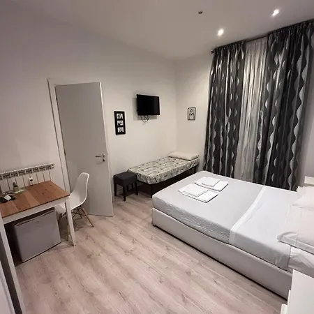 Spazio Cavour Guesthouse-2