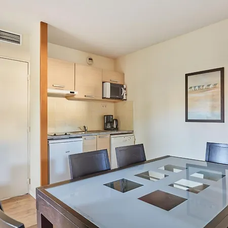 Appart'Hotel Odalys City - Antibes Olympe-3