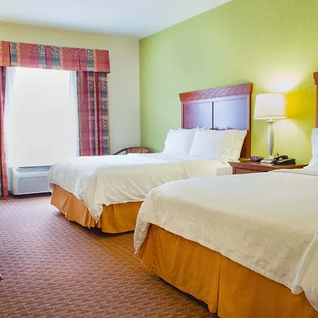 Holiday Inn Express Hotel & Suites Center By Ihg-3