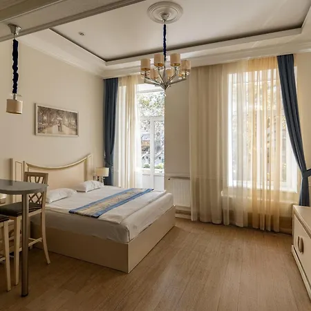 Metro Hotel Apartments-3