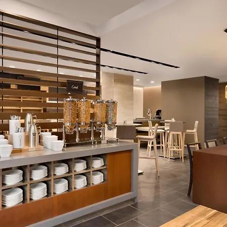 Newly Renovated Embassy Suites By Hilton New York Manhattan Times Square-3
