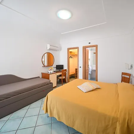 La Capannina - Hotel & Apartments-3