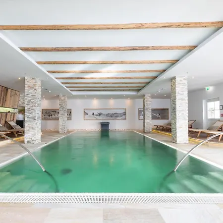 Superior Hotel Edelweiss-3