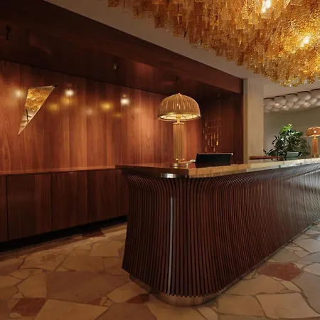 Hotel Aurora-2