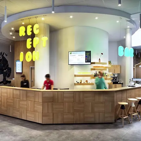 Ibis Styles Budapest Center-3