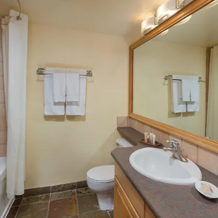 Mountainside Lodge-2