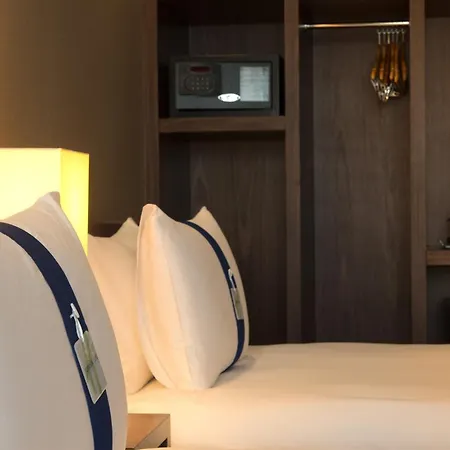Liv City Hotels-2