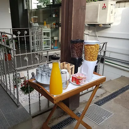 Jualis Guest House-3
