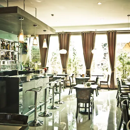 Avitel Hotel-3