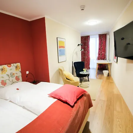 das kleine Hotel in München-3