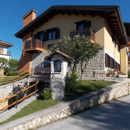 Hotel Altopiano Delle Rocche-3