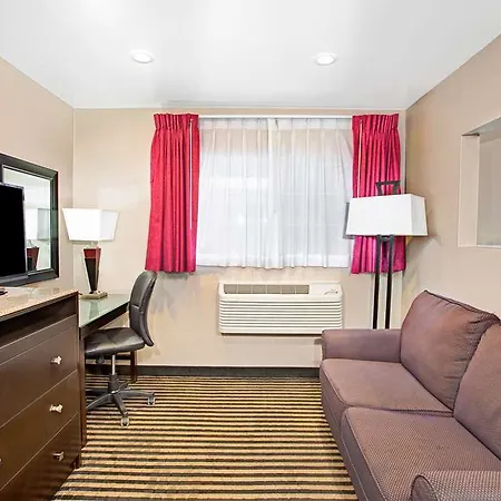Ramada By Wyndham Marina Del Rey-2