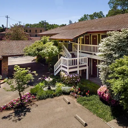 The Jack London Lodge-2