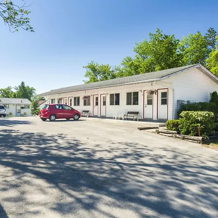Hollywood Cottages-2