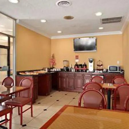 Days Inn By Wyndham Washington Dc/Gateway-3