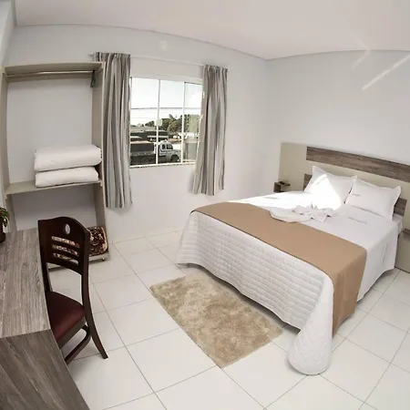 Hotel Lorenzetti BR-3