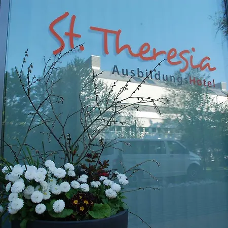 Ausbildungshotel St. Theresia-2