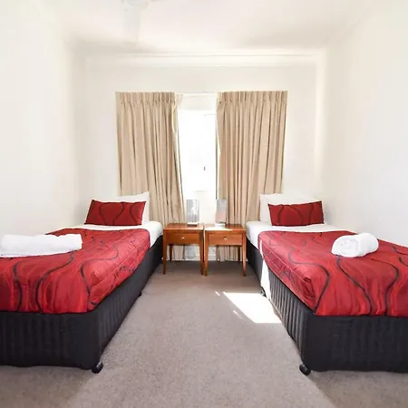 Founda Gardens Apartments-2