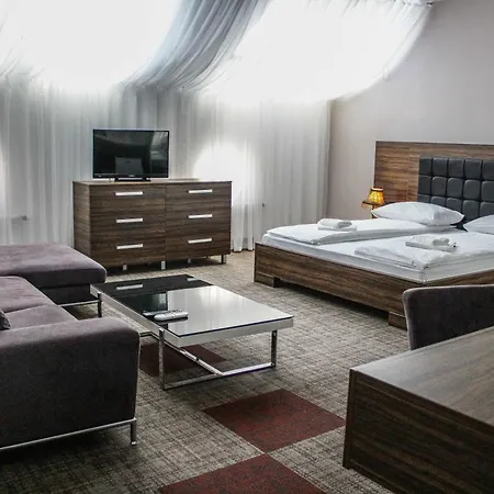Hotel Story-3