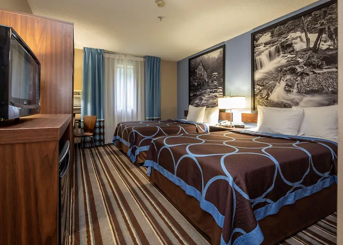 Super 8 By Wyndham Steubenville