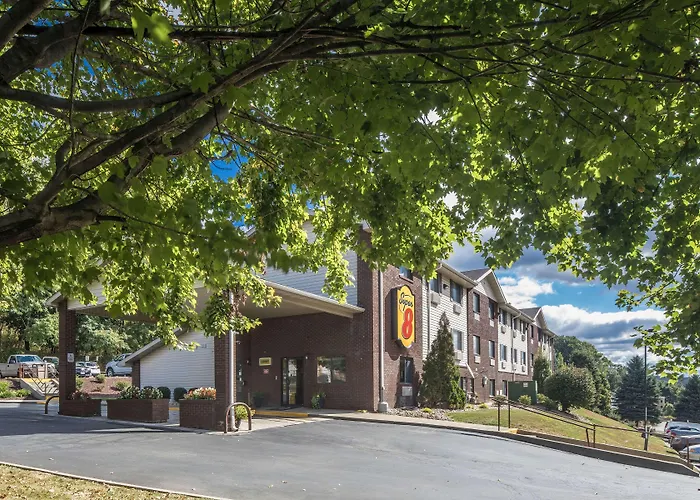 Super 8 By Wyndham Steubenville