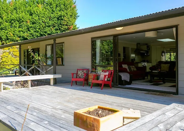 Lupin Lodge Bed & Breakfast Taupo