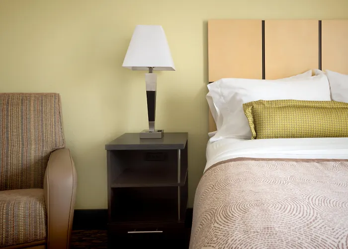Candlewood Suites Columbia Hwy 63 & I-70 By Ihg