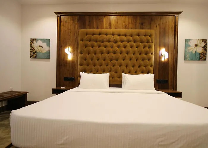 Hotel Refresh Blue Hikkaduwa