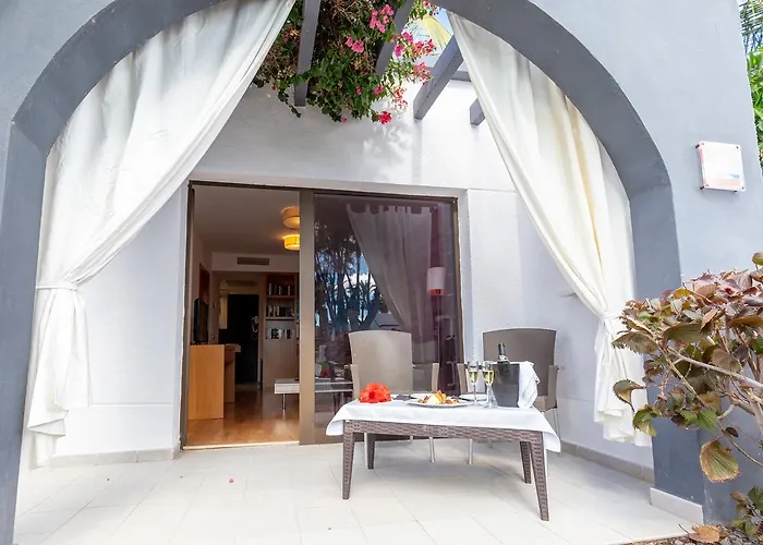 R2 Romantic Fantasia Suites & Dreams - Adults Only Tarajalejo