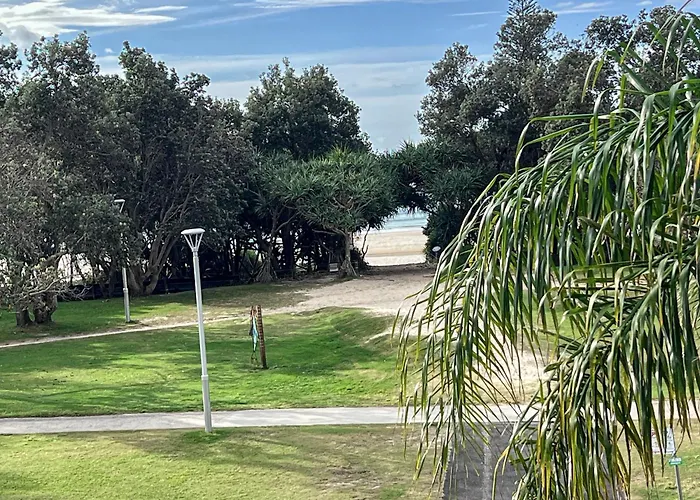Byron Pacific Apartments - On Clarkes Beach Byron Bay