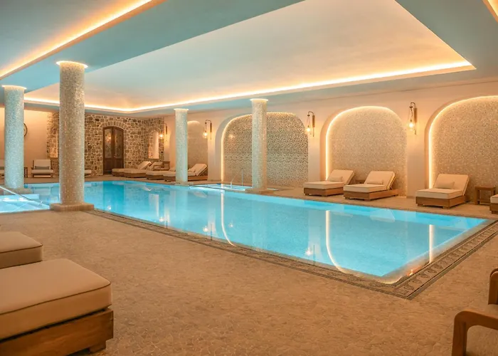 Vila Ebel Hotel Pool & Spa Korce