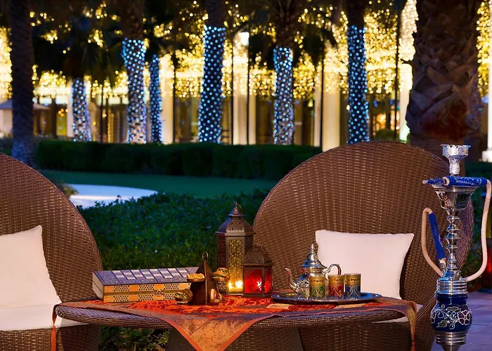 The Ritz-Carlton Abu Dhabi, Grand Canal